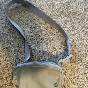 Lululemon cross body belt bag- Grey